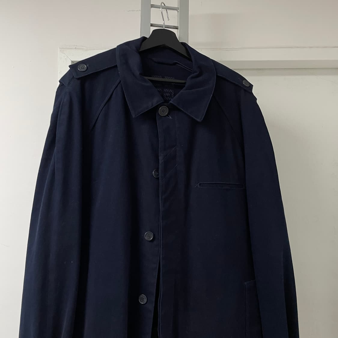 지방시 네이비 코트 52 상품이미지2