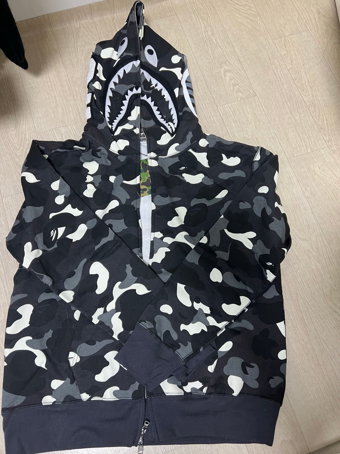 베이프 시티카모 후드집업 /L 상품이미지1