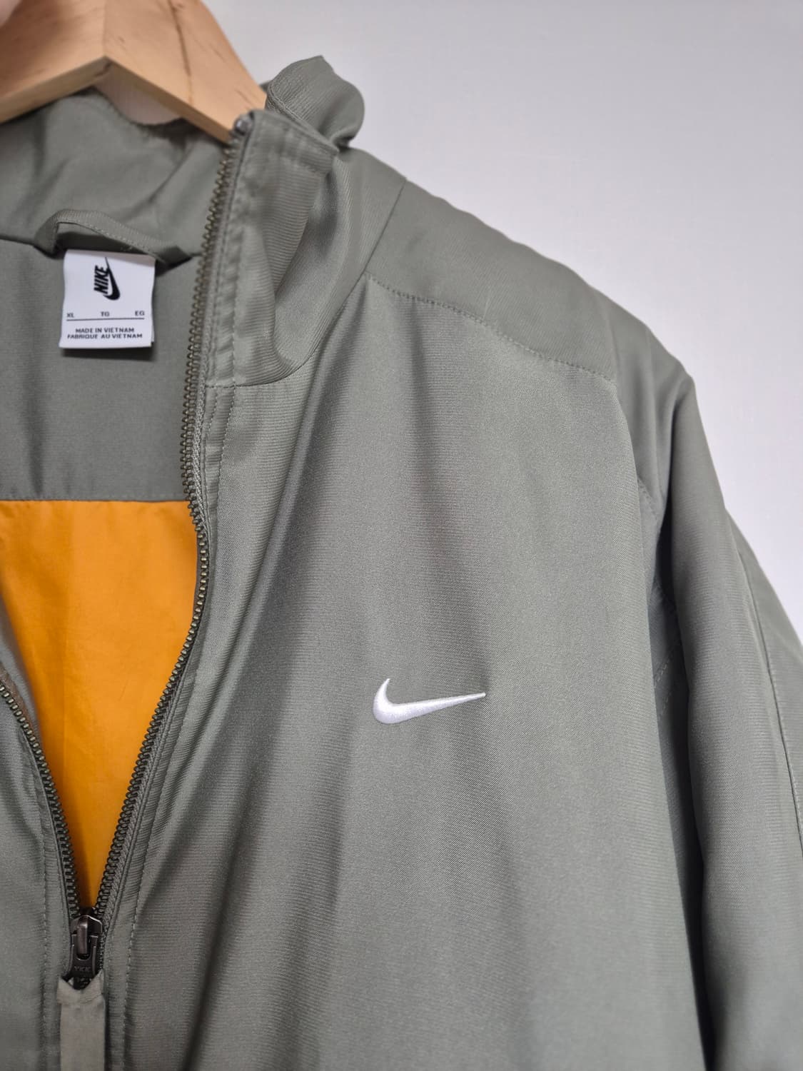 [XL] 나이키 사틴봄버 NRG 라이트아미 자켓 상품이미지3