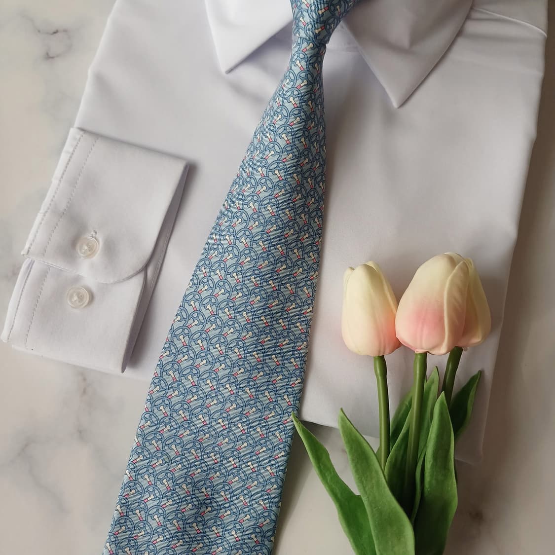 던힐 실크 스카이블루 스티어링 넥타이 9.3cm A+등급 A18914
 상품이미지5