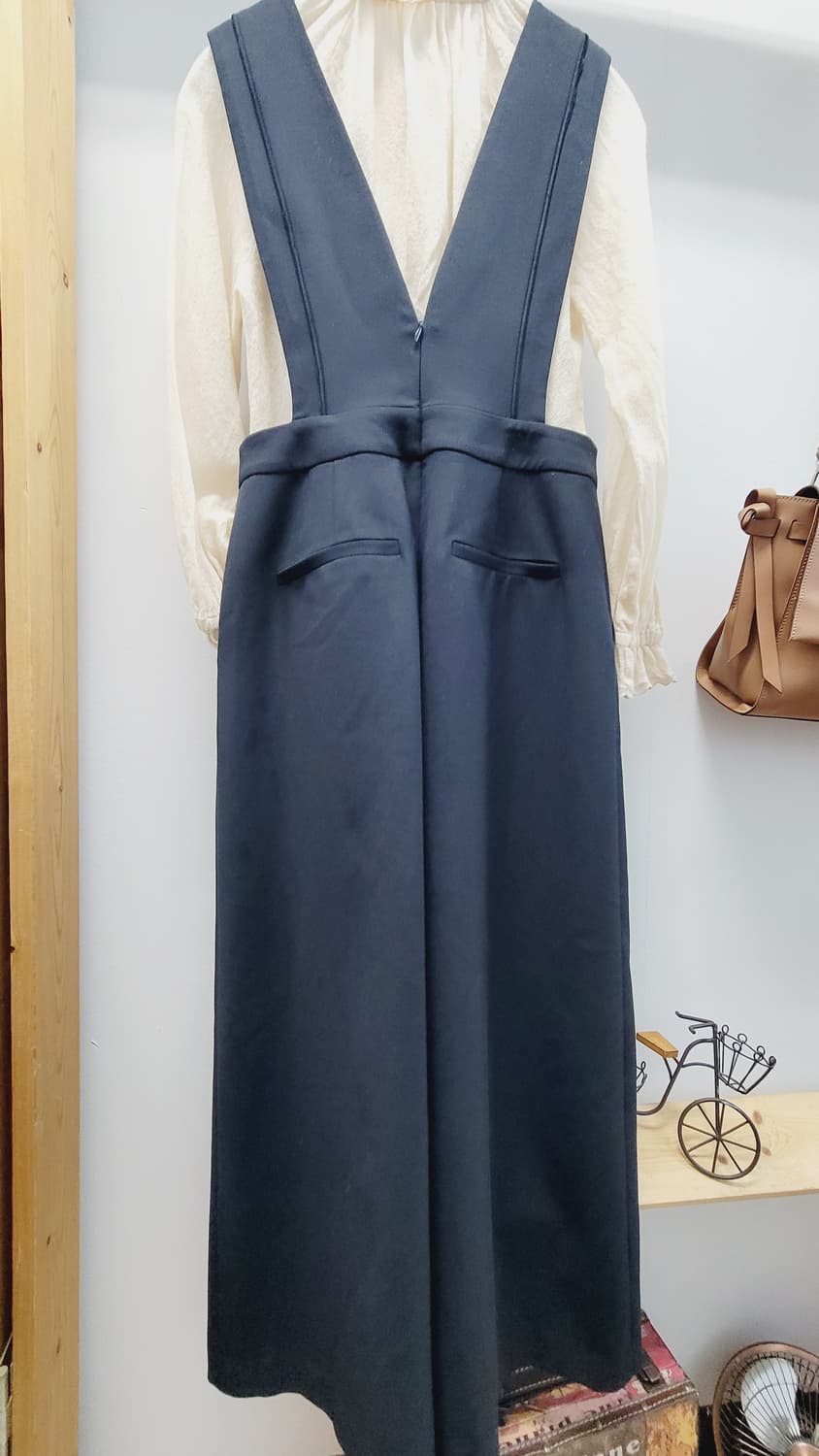 바네사브루노아떼 프릴자수 울 블라우스. 매긴 점프수트 상품이미지6