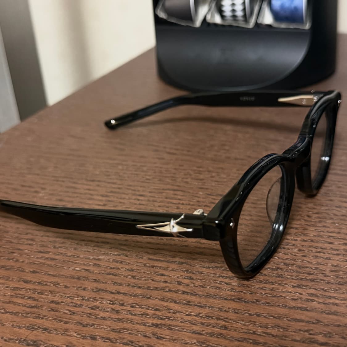 젠틀몬스터 본조 (vonzo) 01 블랙 상품이미지3