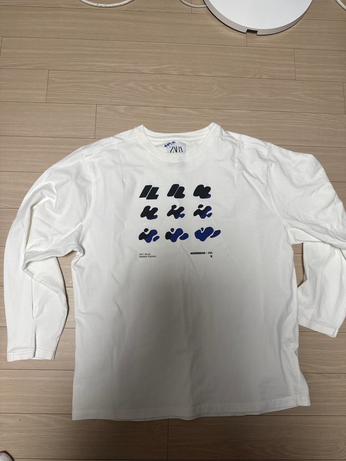 아더에러 롱슬리브 상품이미지1