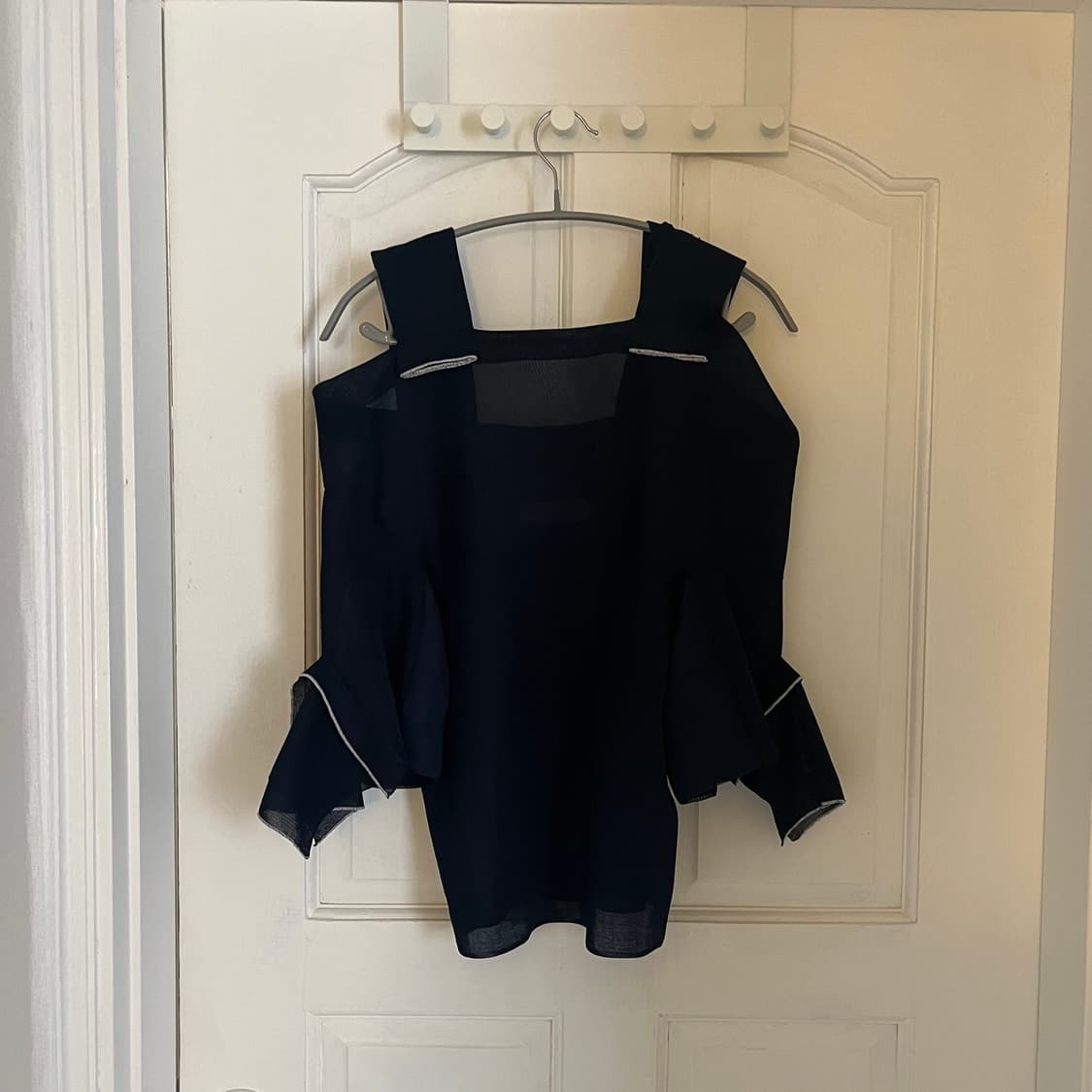 TOGA ARCKIVES 오프숄더 상품이미지1