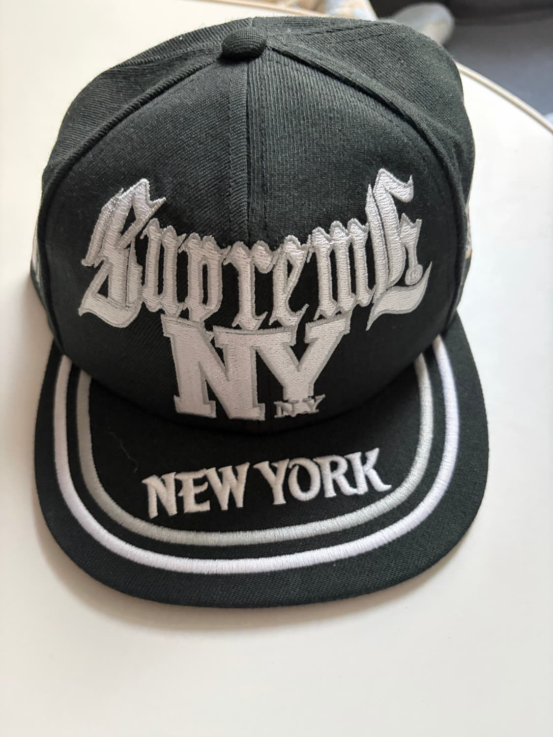 Supreme world famous cap 상품이미지1