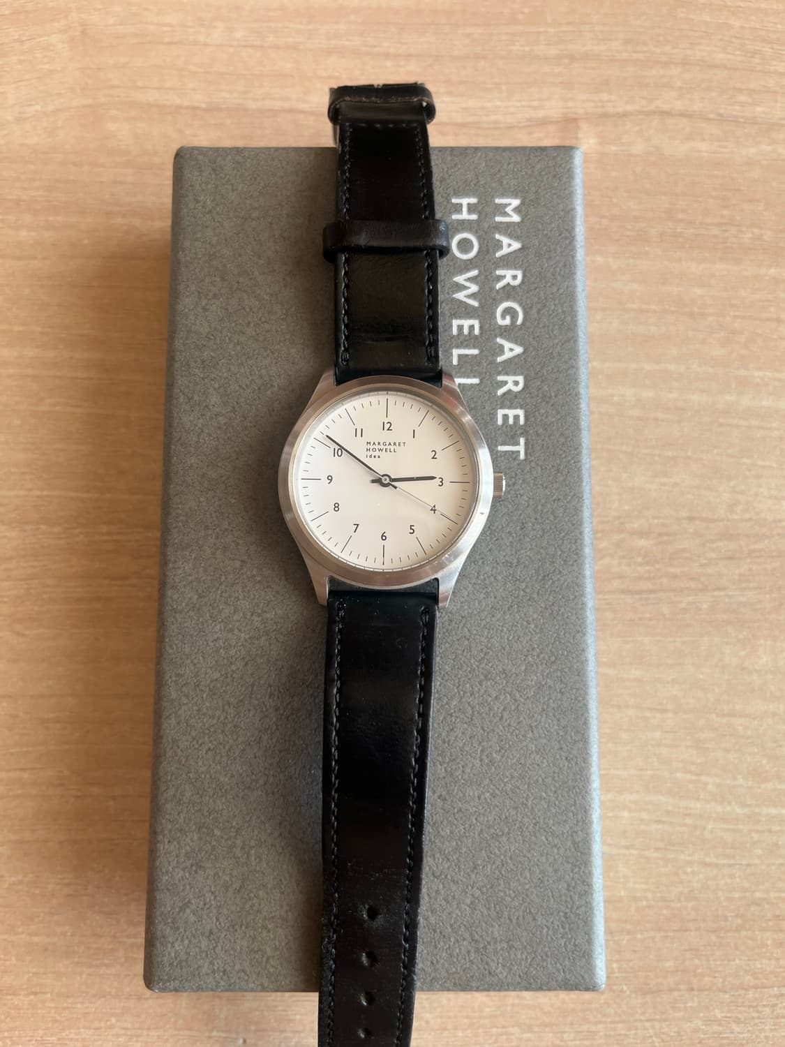 마가렛호웰 시계 상품이미지1