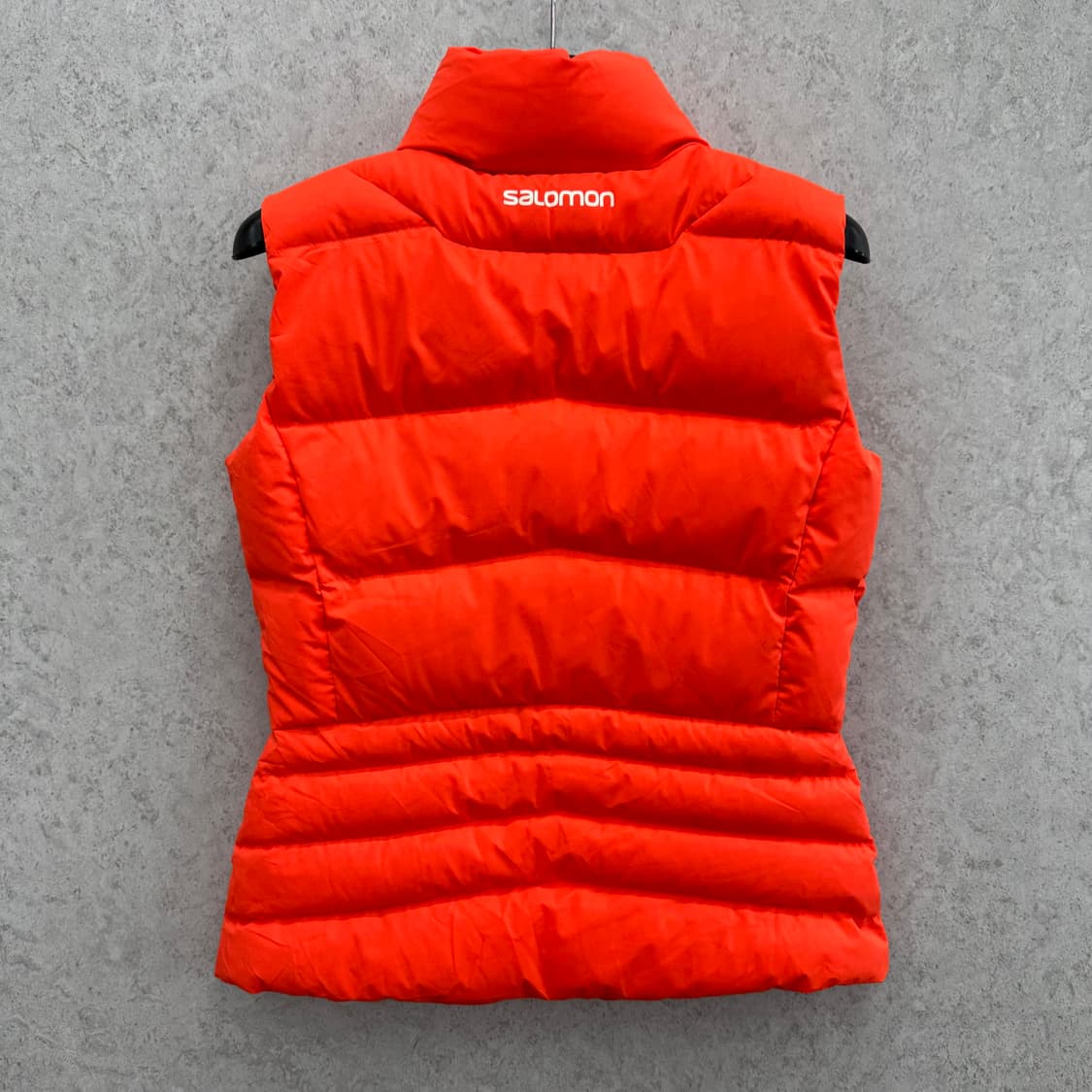 100 살로몬 네온 오렌지 여자 덕다운 패딩조끼 상품이미지2