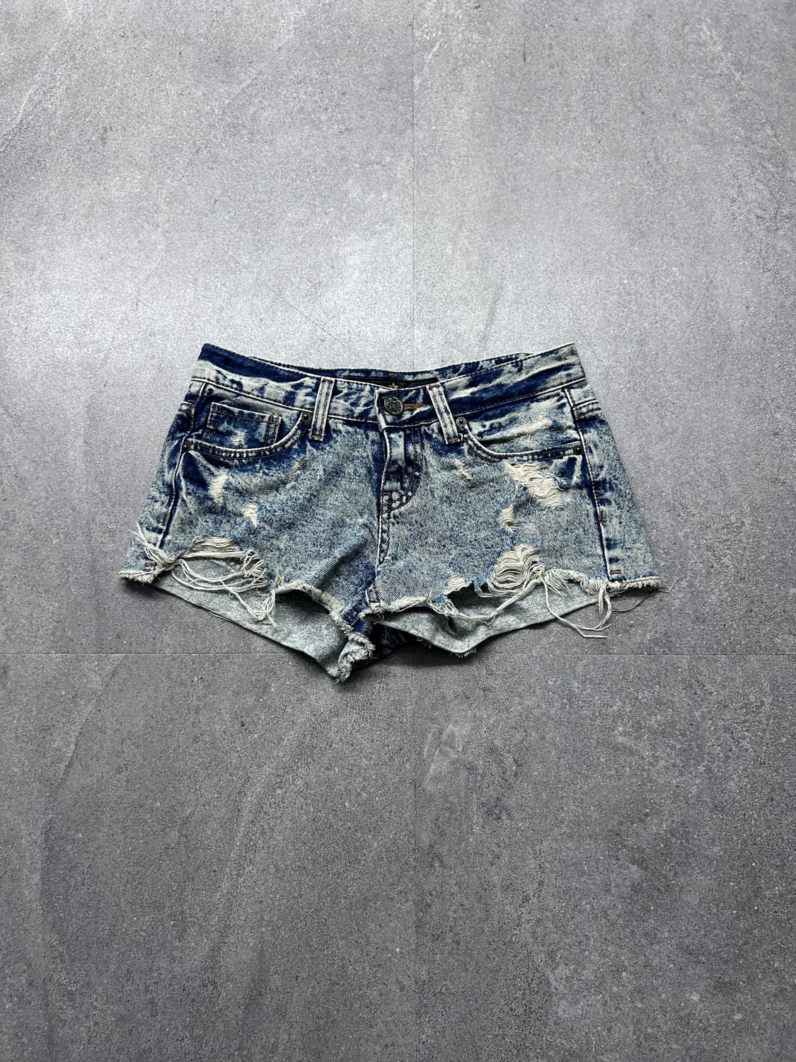 디스트레스드 블리치 데님 쇼츠 상품이미지3