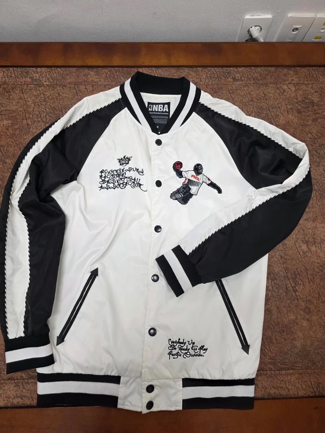 NBA 피닉스 선즈 고릴라 자수 바시티 자켓 스카잔 M 상품이미지1