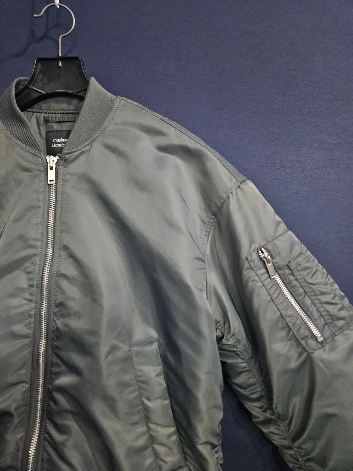 무신사스탠다드 MA-1 다크그레이 남성 오버핏95~100 항공점퍼 자켓 상품이미지4