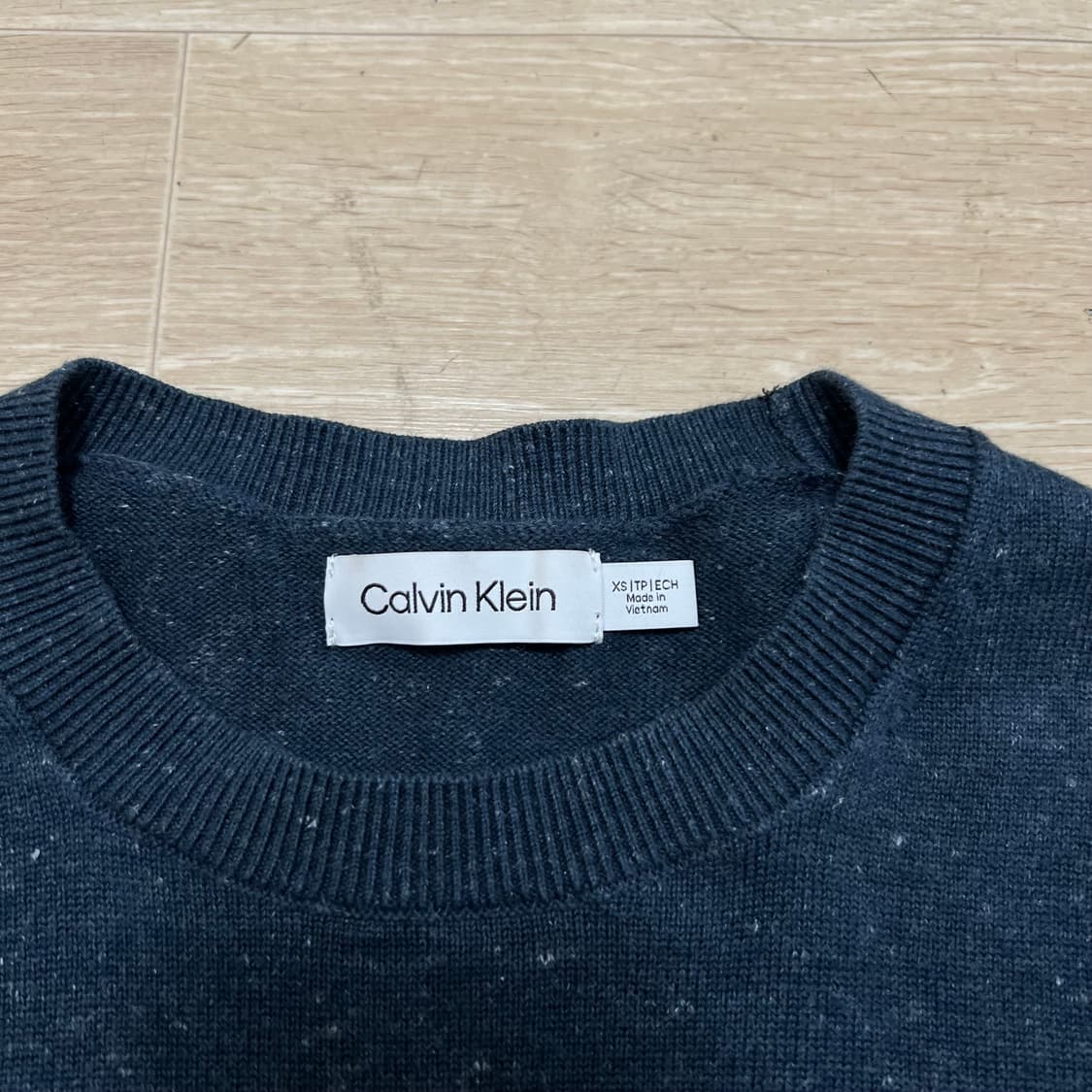 캘빈클라인 여성 CK 자수 로고 라운드넥 니트 [네이비] XS/85 상품이미지4