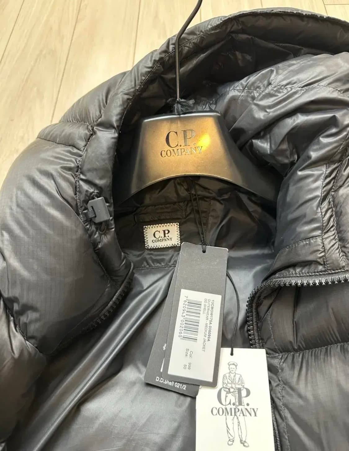 100, 50) CP 컴퍼니 DD쉘 (디디쉘) 패딩 후드 자켓 블랙 상품이미지2