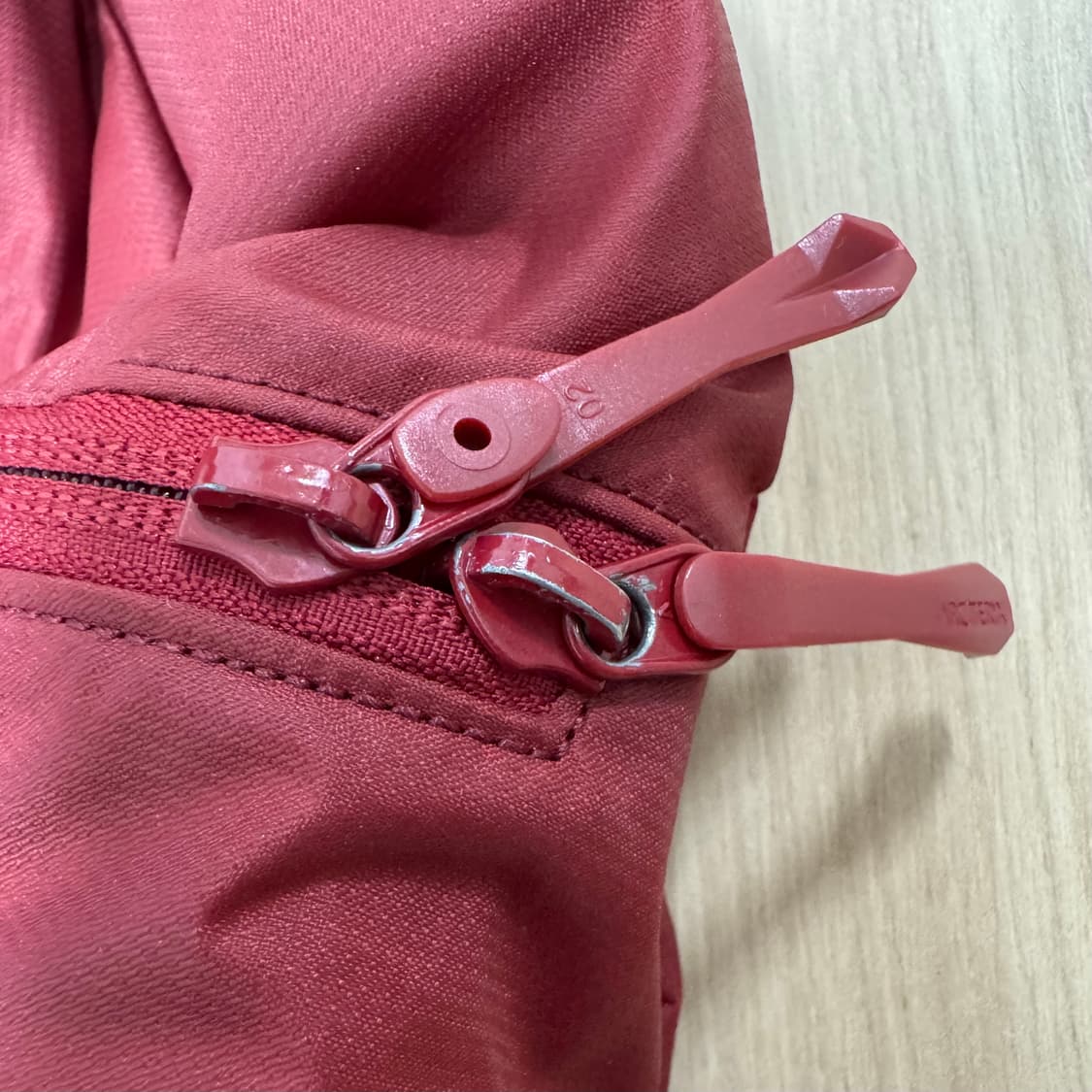 아크테릭스 헬리아드 15 보르도 상품이미지6