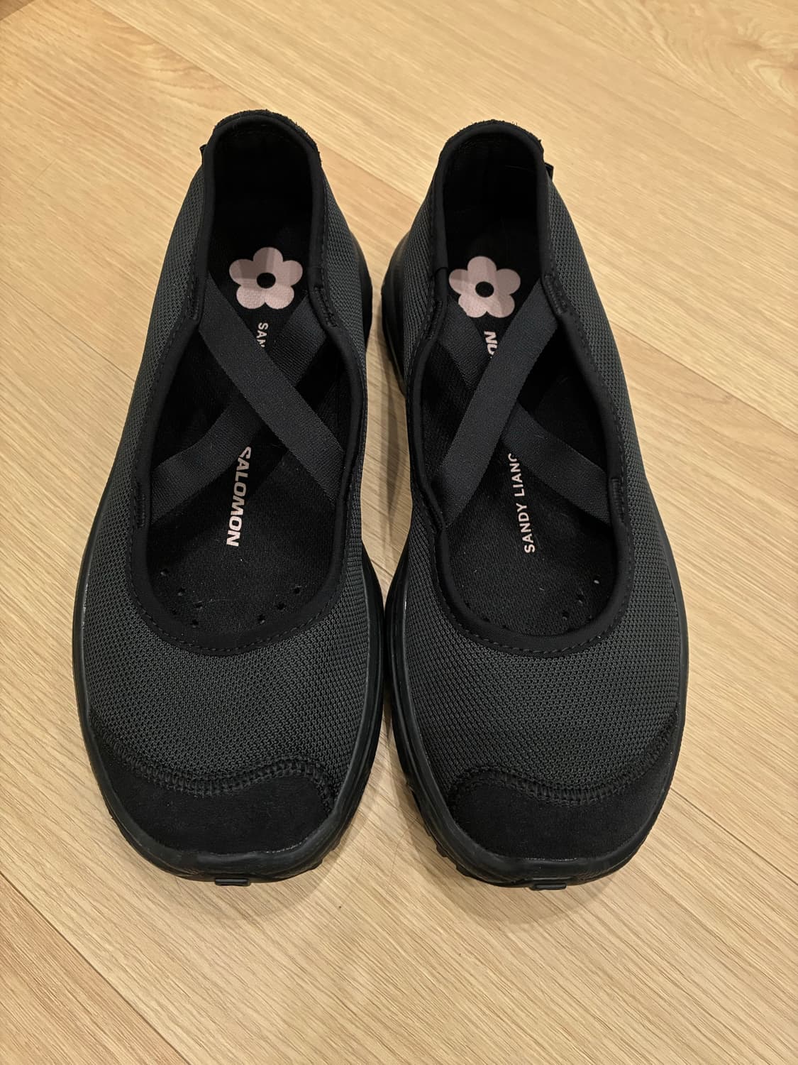 살로몬 샌디리앙 콜라보 메리제인 상품이미지1