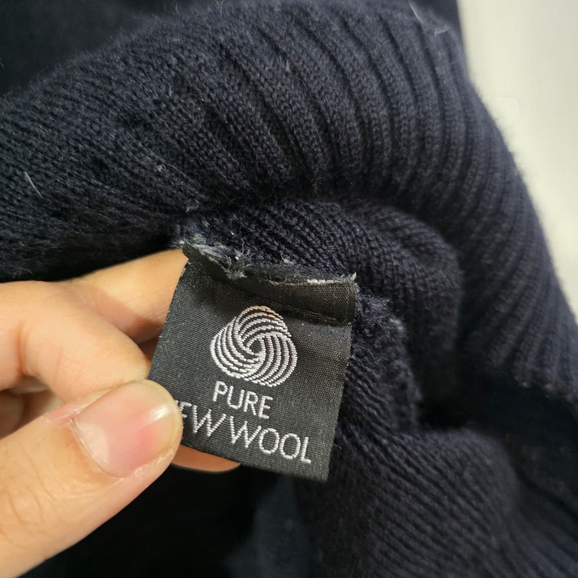 버버리 네이비 기마로고 엘보우 패치 코만도 퓨어 울 니트 L 상품이미지6