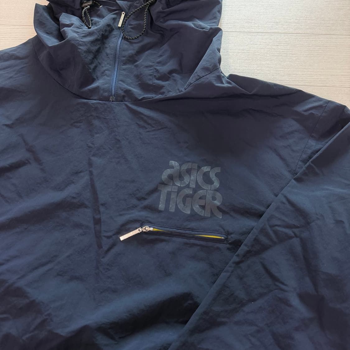 아식스 타이거 바람막이 후디 상품이미지2