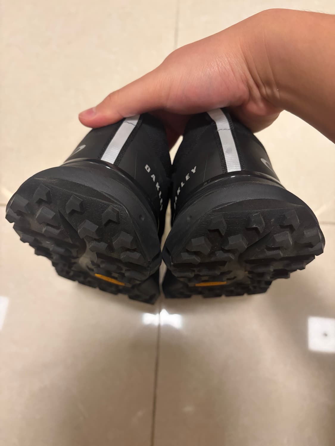 오클리 라이트 브리드 트리블 블랙 270 상품이미지4