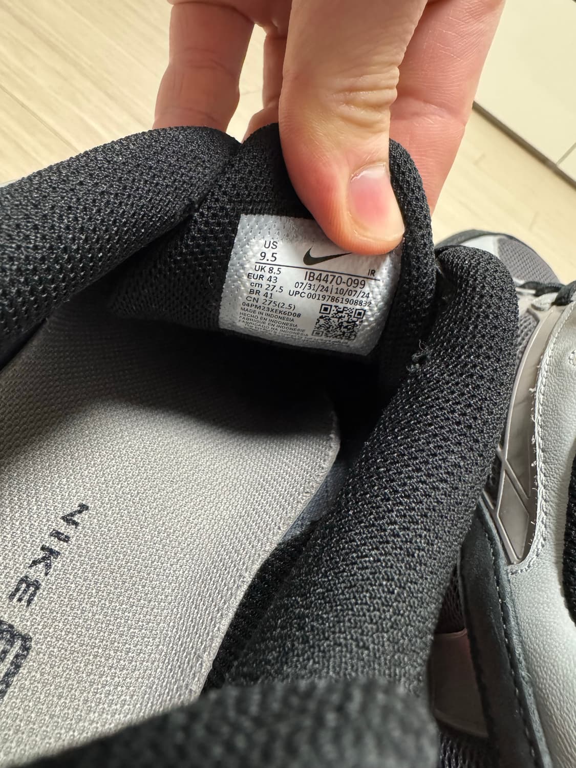 나이키 샥스 라이드2 그래파이트 색상 275 sie 상품이미지2