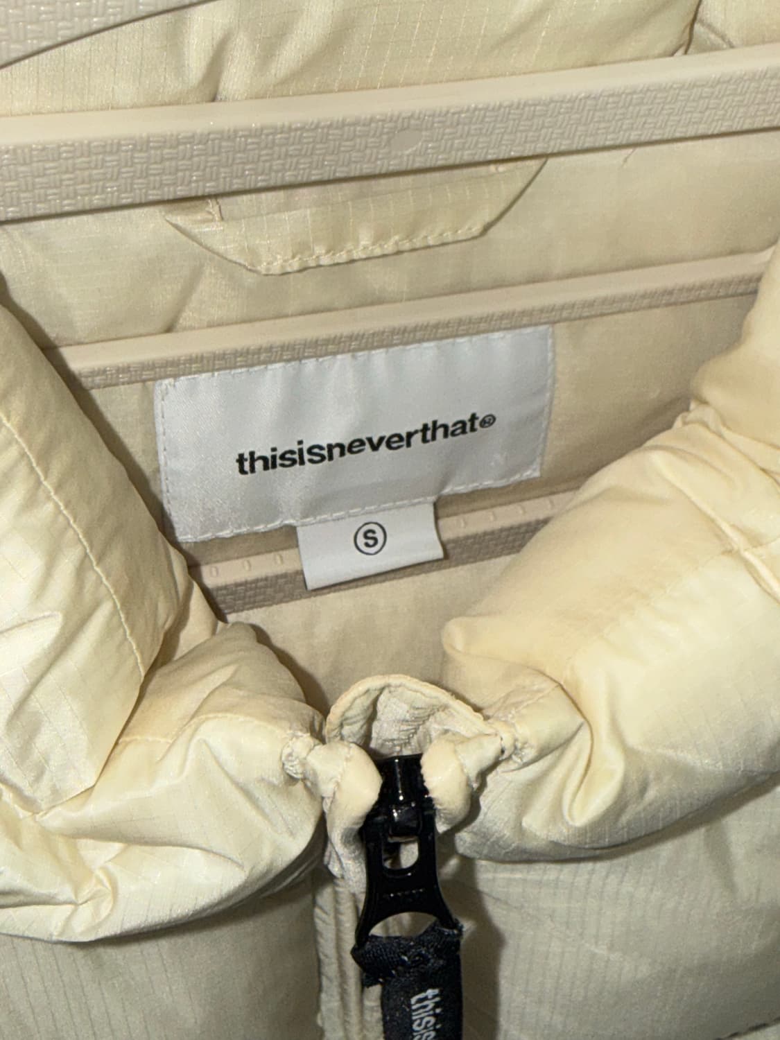 디스이즈네버댓 덕다운 패딩 베스트 패딩 조끼 S  상품이미지3