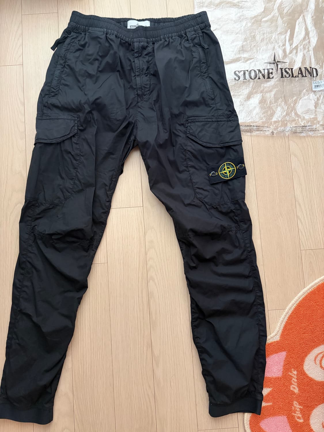[30~32] 스톤아일랜드 20ss 카고 조거팬츠 블랙 상품이미지1