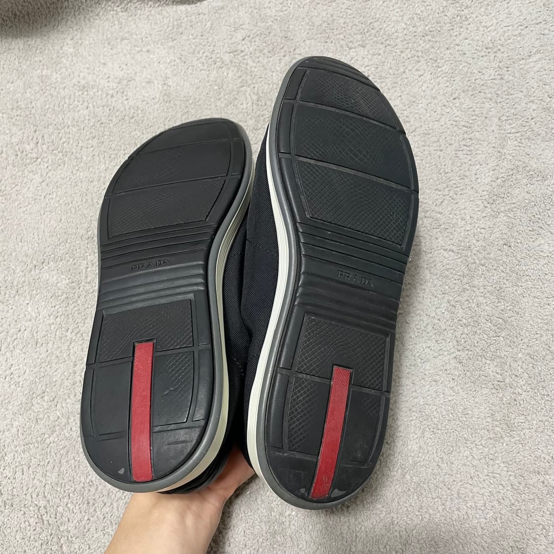 270) 프라다 스포츠 메탈 로고 스니커즈 상품이미지5