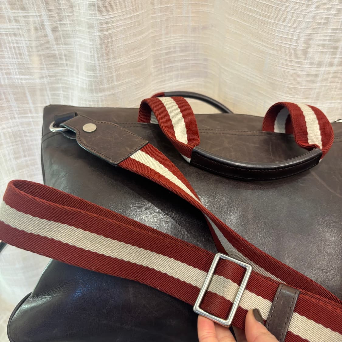 정품 발리 가죽 브리프케이스 서류가방      상품이미지8