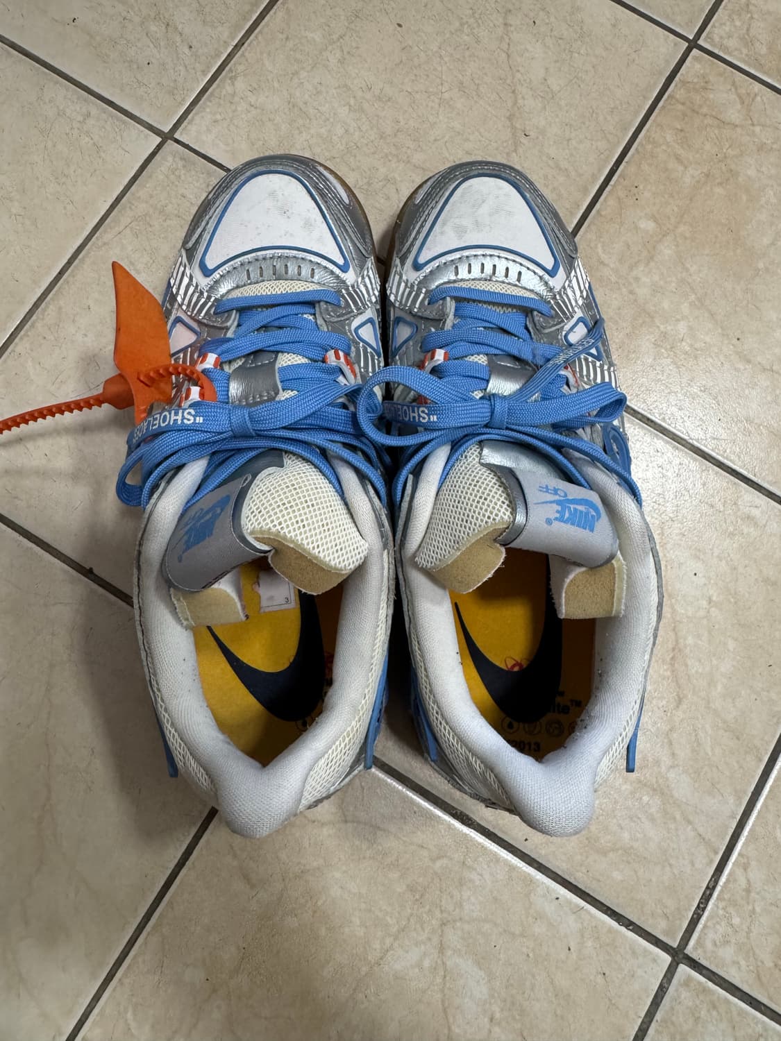 나이키 에어 러버 덩크 X 오프 화이트 상품이미지1