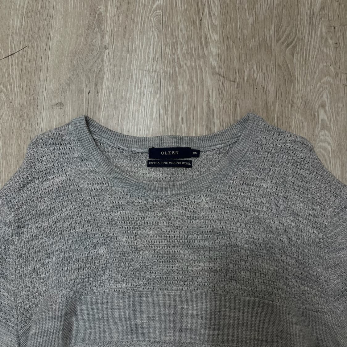 올젠 엑스트라 파인 메리노 울 라운드넥 니트 [그레이] M/95 상품이미지2