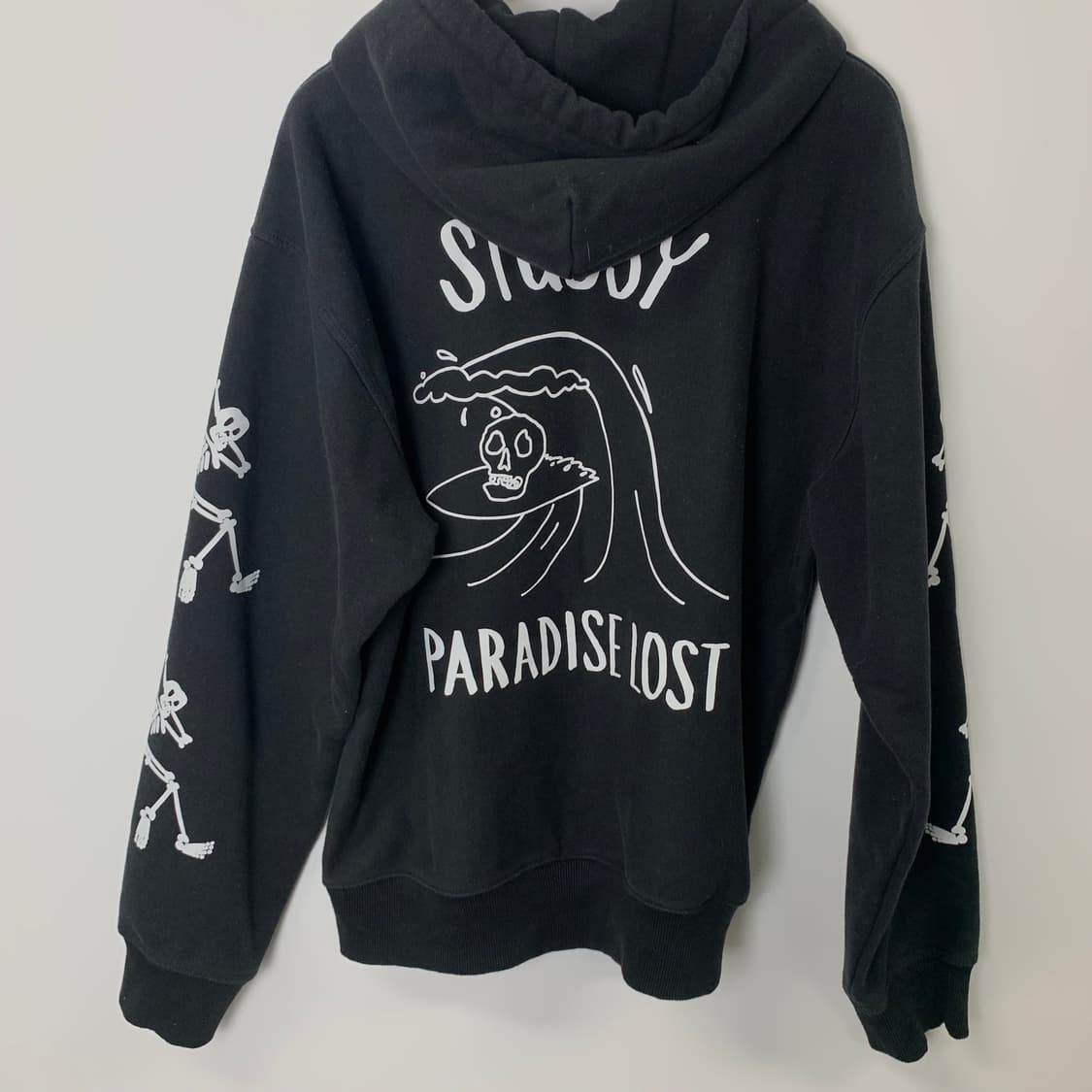 스투시 파라다이스 로스트 스컬 블랙 후드티 상품이미지4