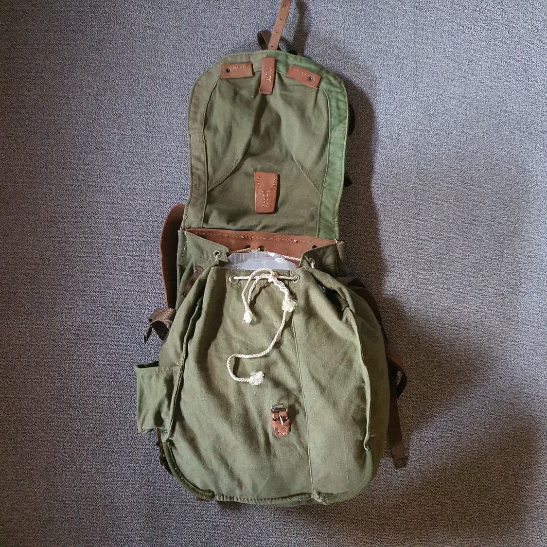 70s 루마니아군용 배낭 상품이미지5