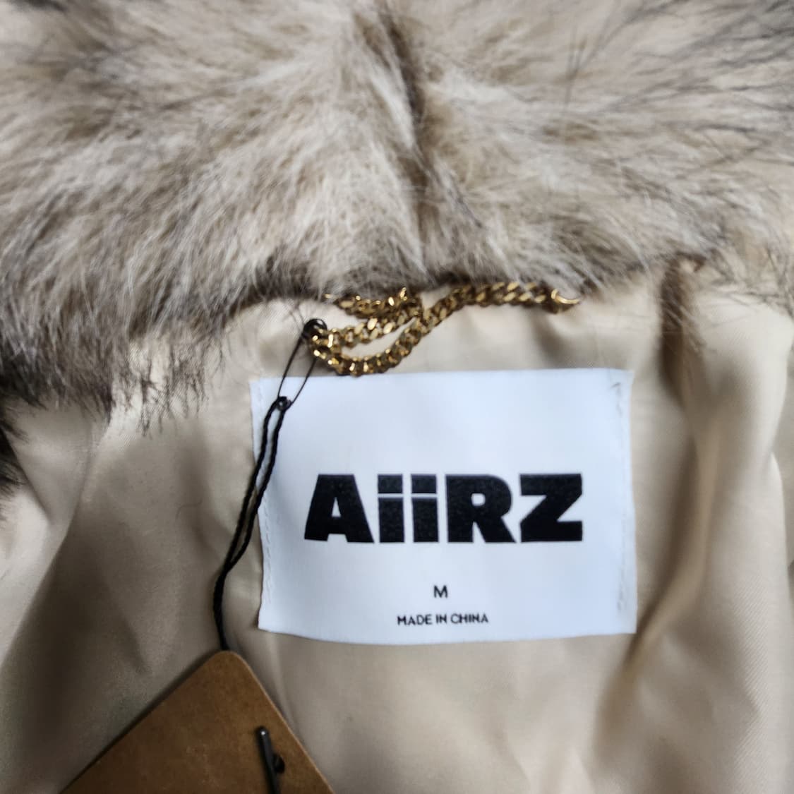 베이지 볼륨 퍼 숏자켓 / 연말·파티룩 상품이미지9