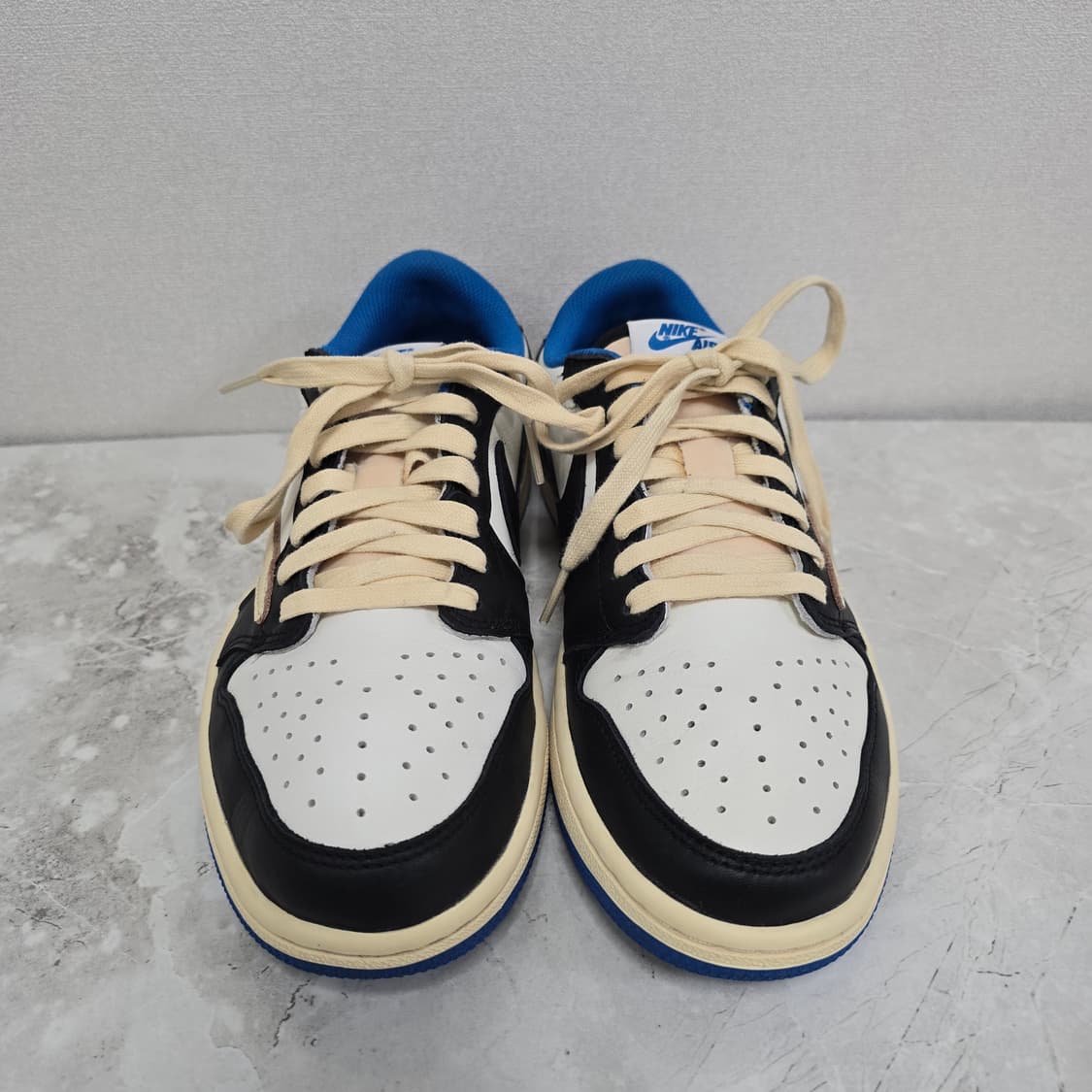 조던 트래비스 스캇 프라그먼트 스니커즈 신발 250사이즈 판매 상품이미지2