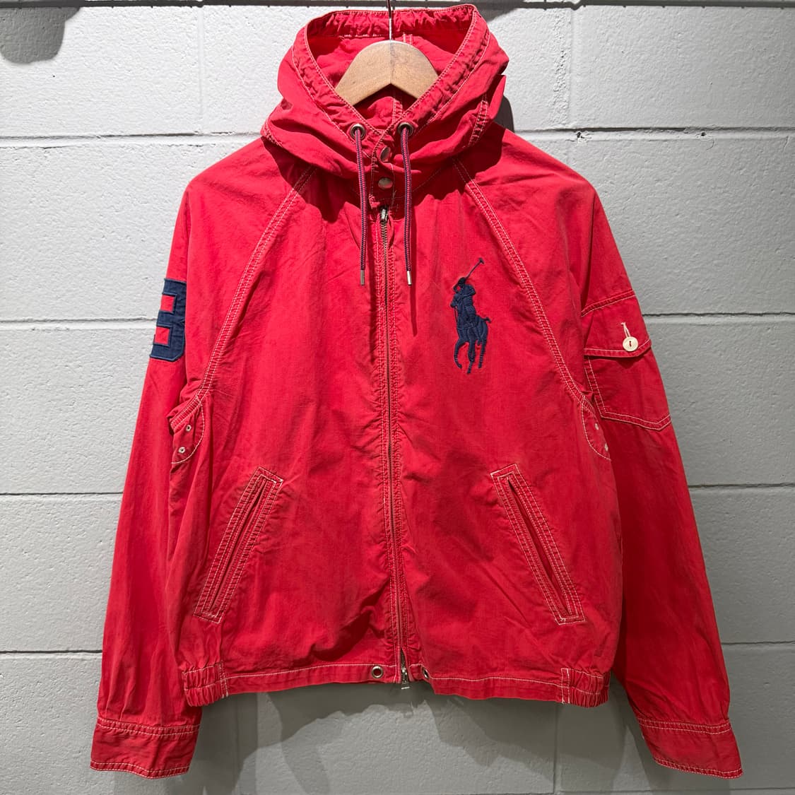 폴로 빅포니 바람막이 레드 상품이미지1