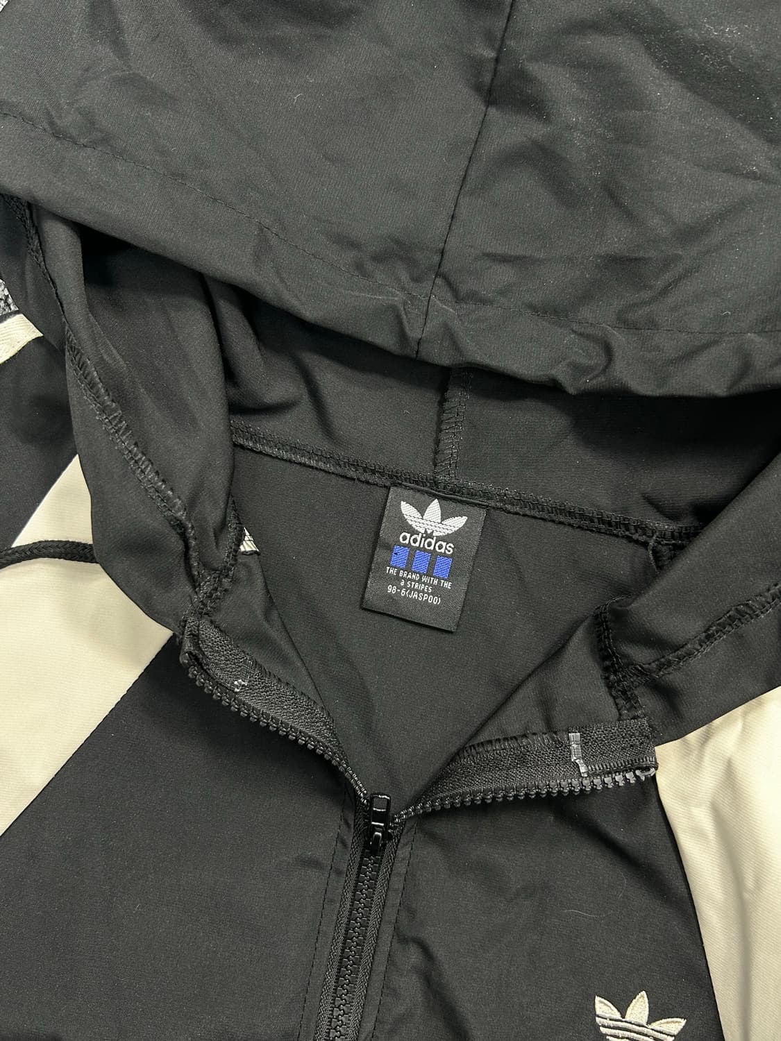 아디다스 블랙 화이트 파이어버드 후드 바람막이 상품이미지5