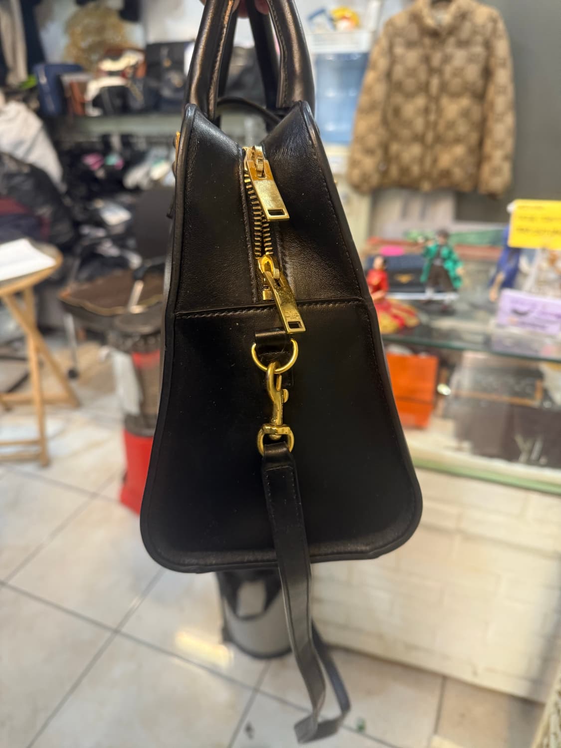 정품 생로랑 카바스 스몰 2way백 팝니다 상품이미지6