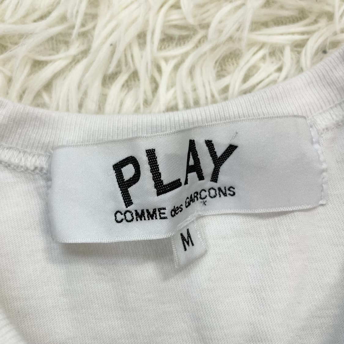 꼼데가르송 하트 와펜 반팔티 화이트 상품이미지3