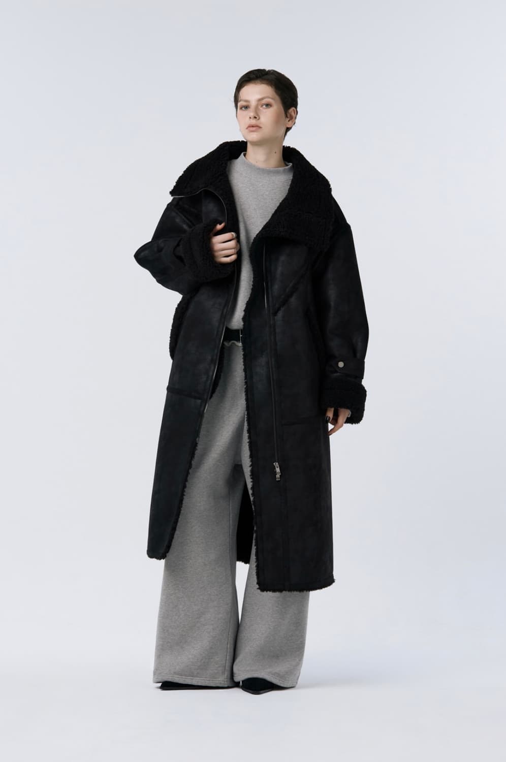 트리밍버드 하이넥 롱 무스탕 코트 블랙 상품이미지4