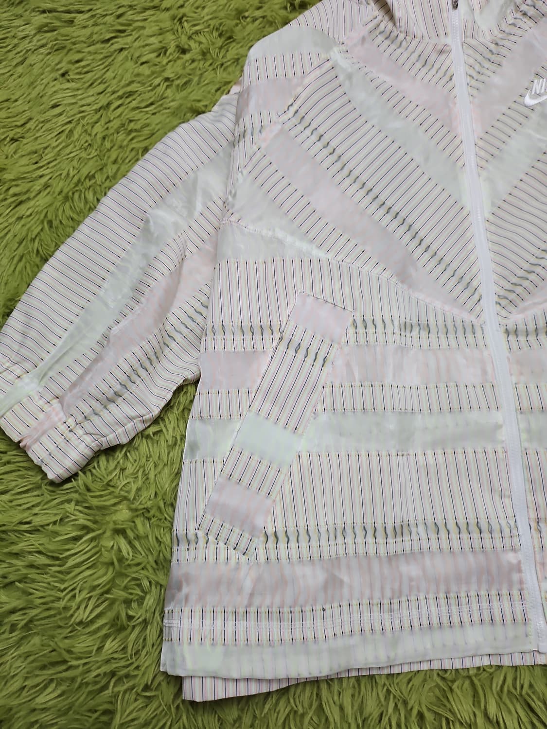 (단종) 나이키 얼스데이 바람막이  상품이미지4