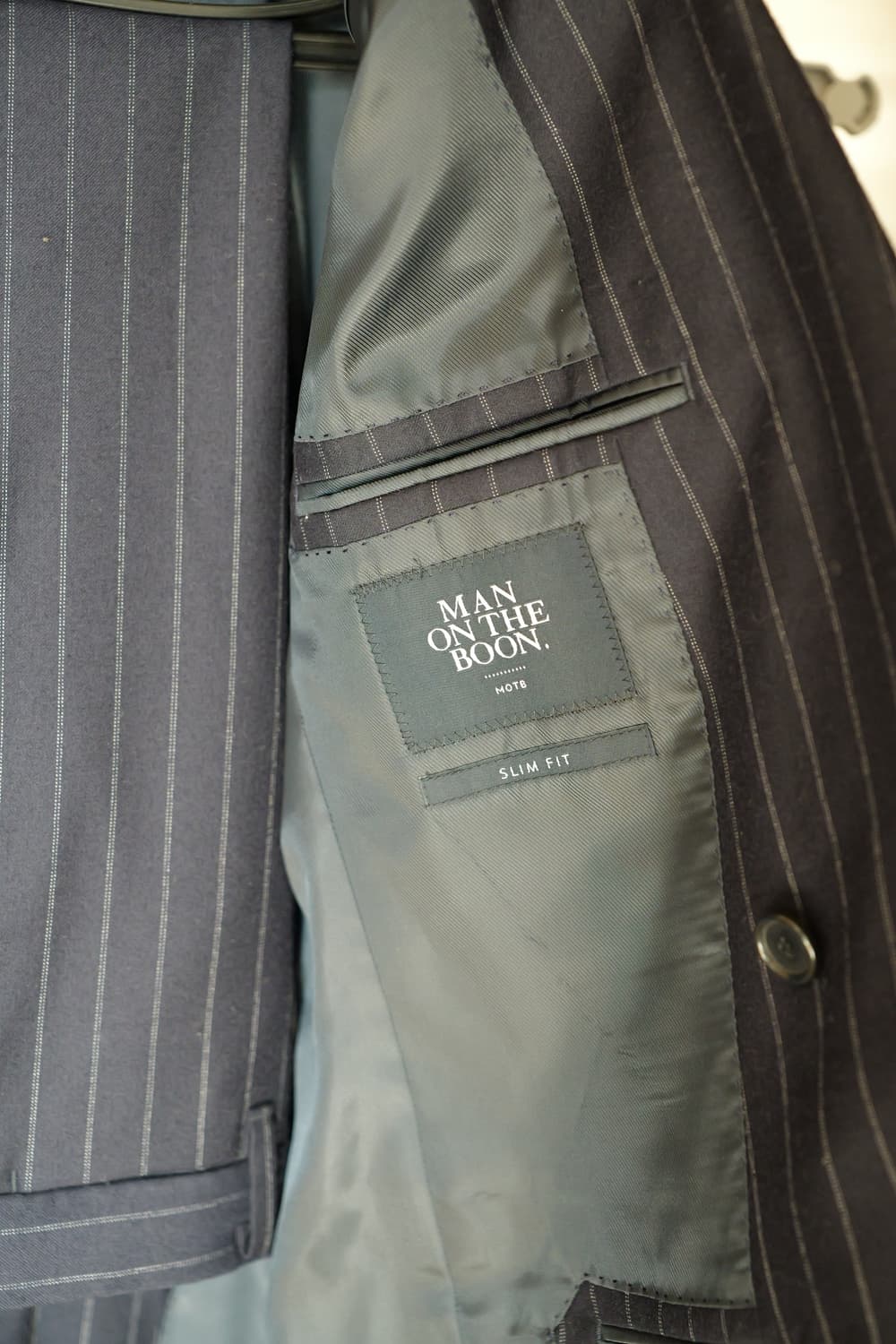 맨온더분 스트라이프 더블 브레스티드 수트 48 상품이미지3