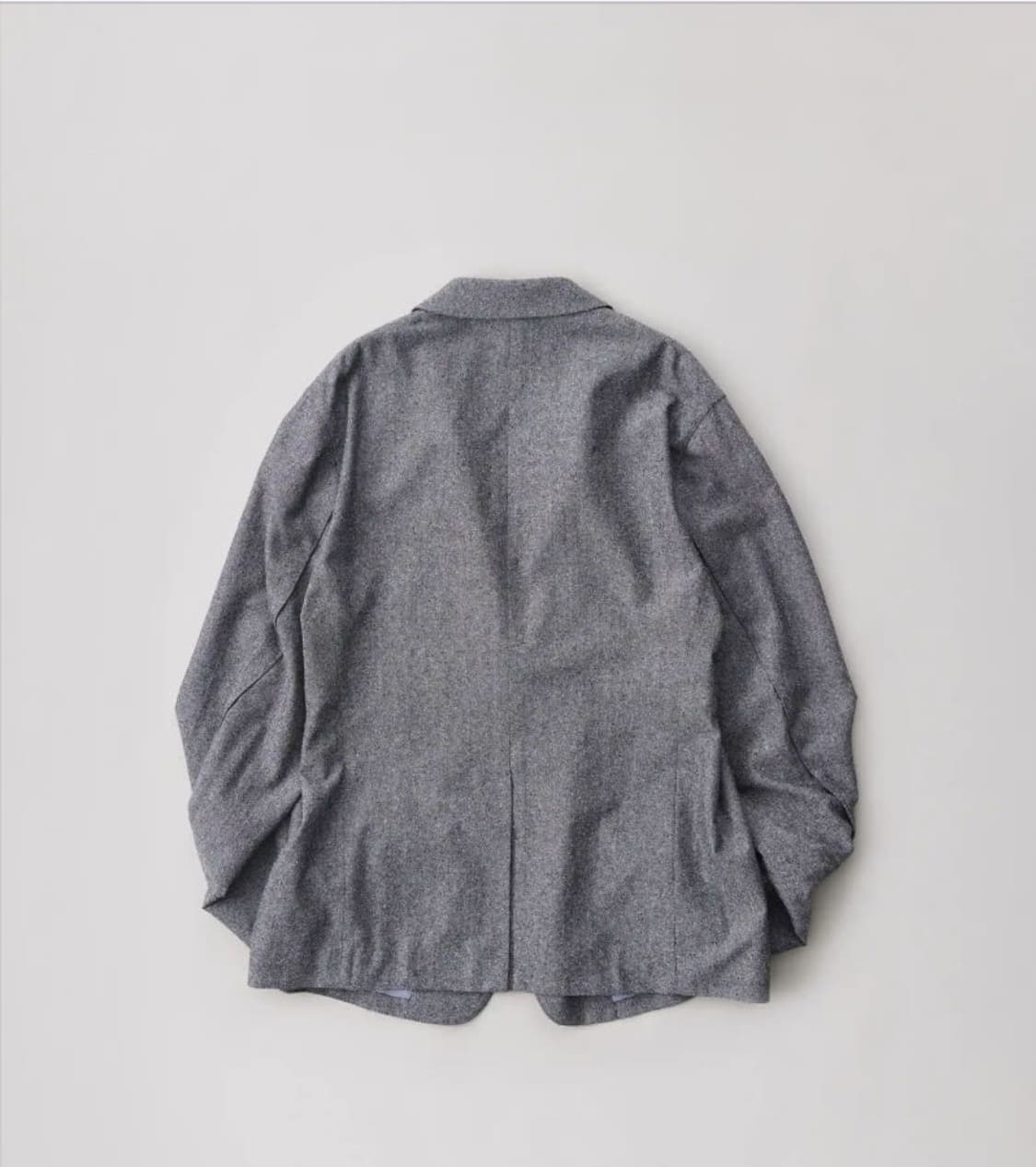 [M, 새상품] 나이스네스 MONDO 리미티드 에디션팝니다(셋업도 가능) 상품이미지2