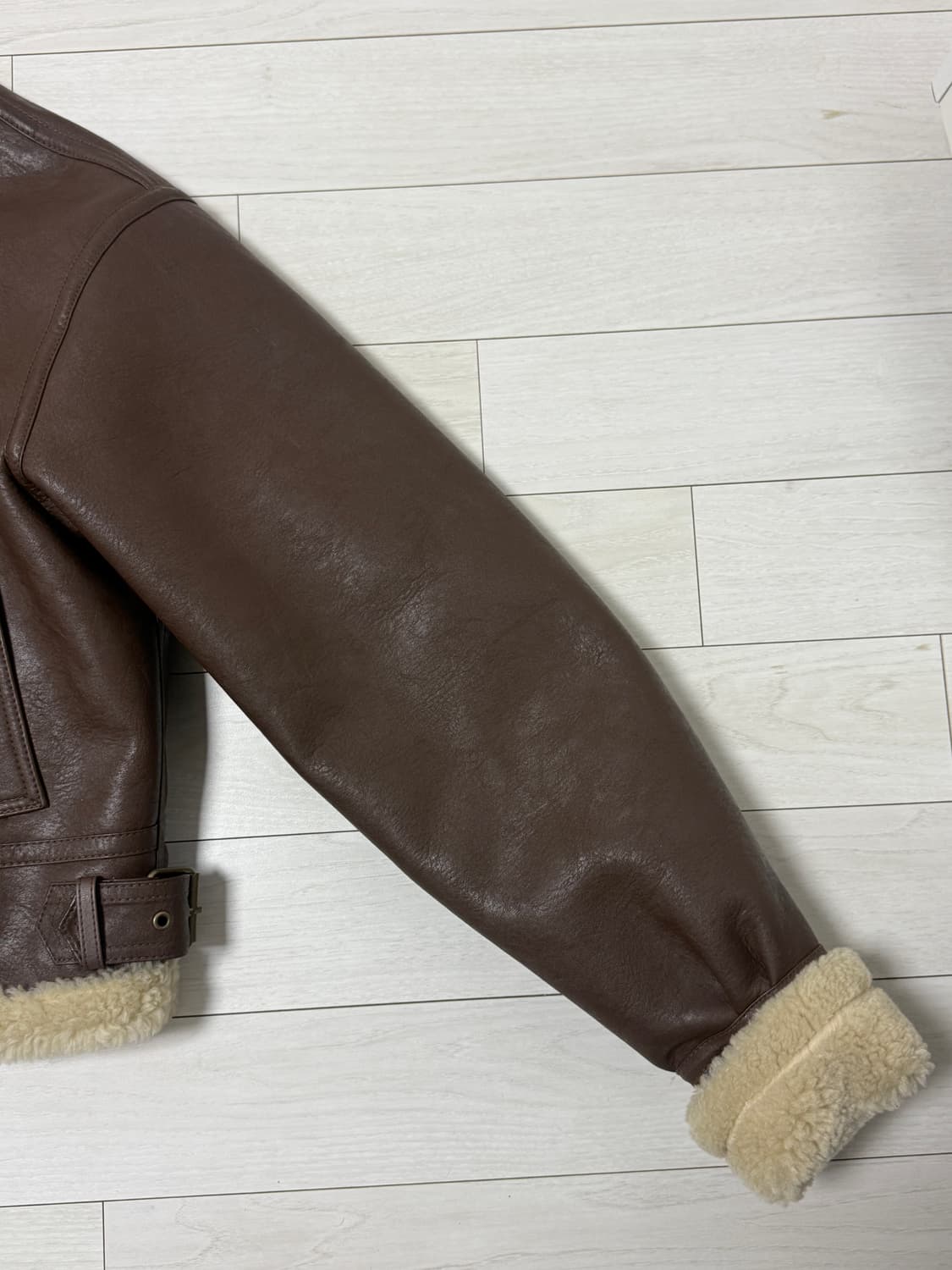 블랙업 라메스 무스탕 (blackup) 상품이미지4