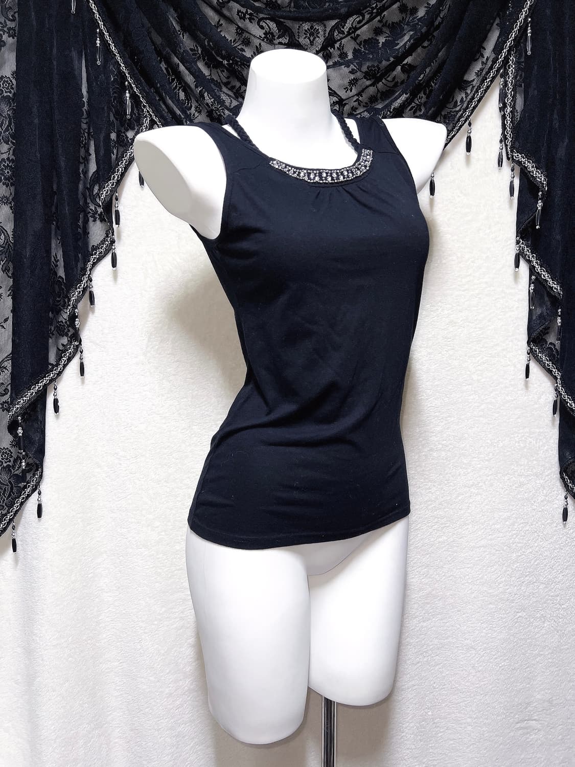 로맨틱고딕 고스펑크 갸루 비즈 큐빅 홀터넥 슬리브리스 나시 핀터 로걀탑 상품이미지4