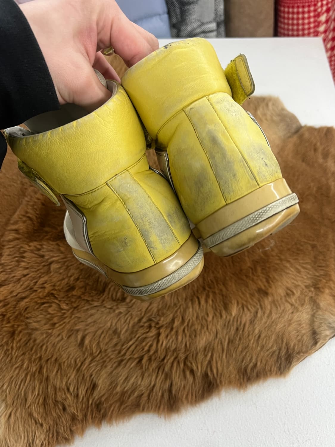 프라다 레더 하이탑 스니커즈 상품이미지4