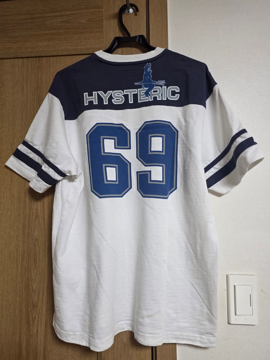 [M] 슈프림 x 히스테릭글래머 69 풋볼 티셔츠 상품이미지2