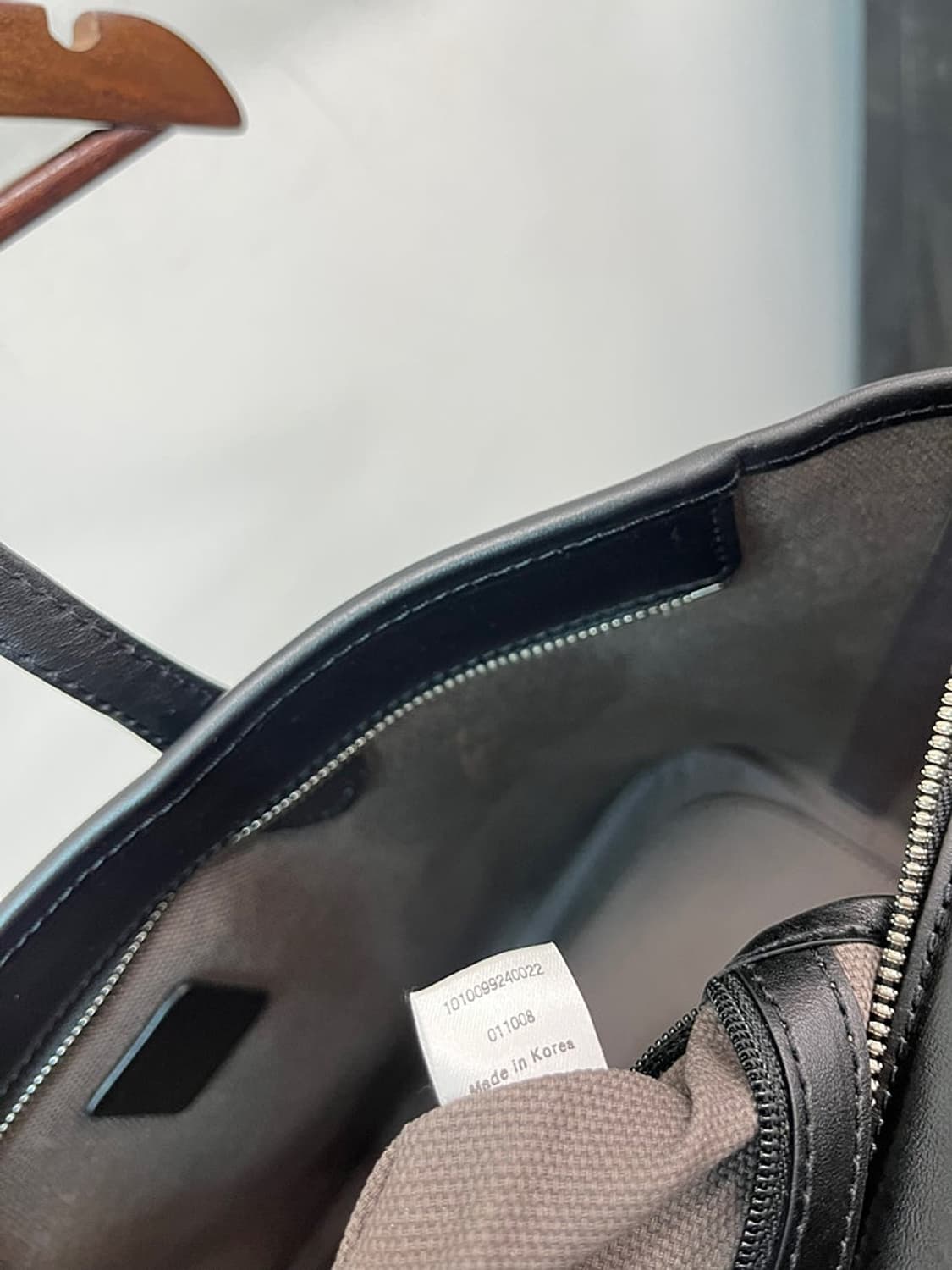 MCM 블랙 비세토스 쇼퍼백  상품이미지5