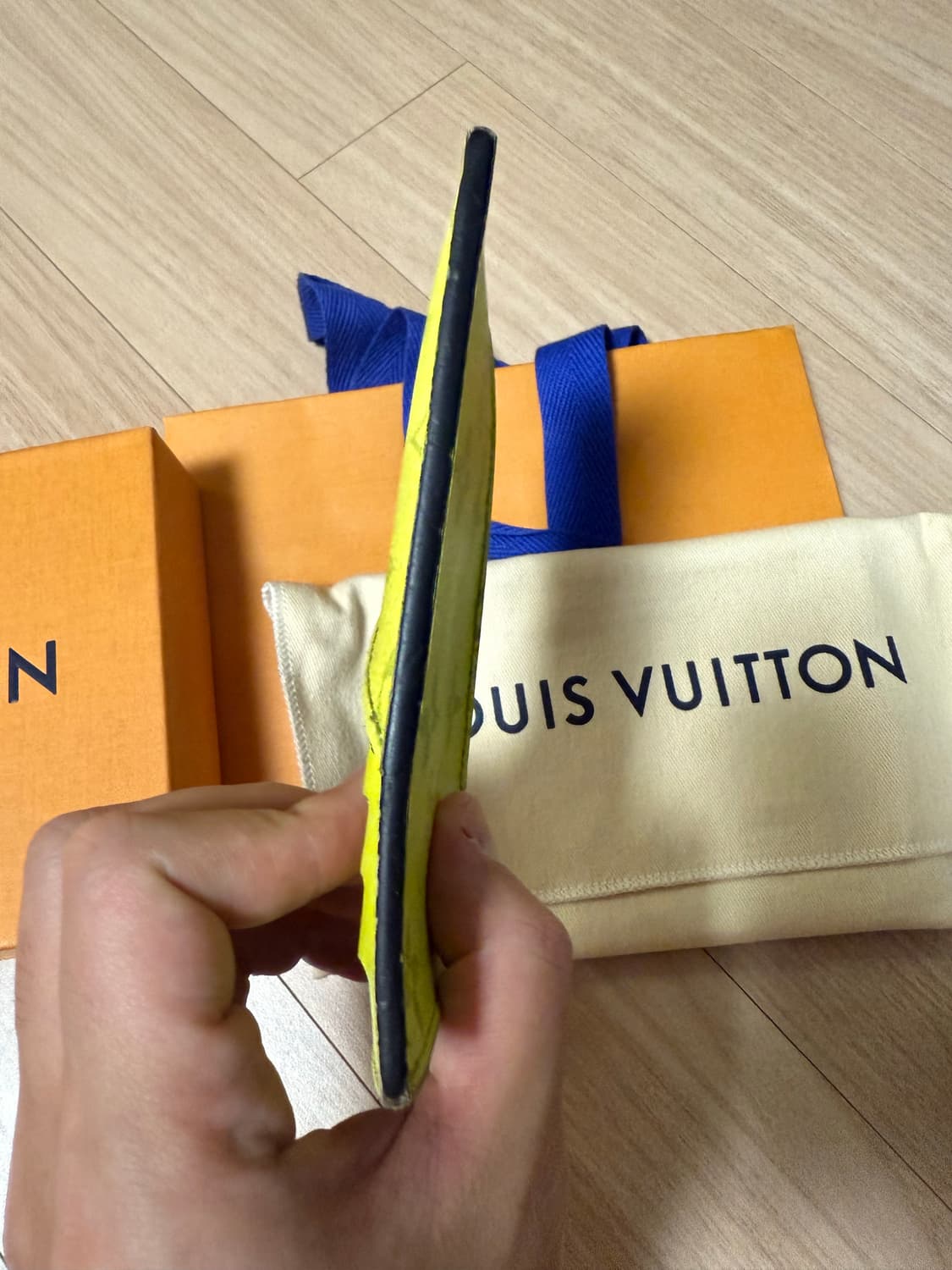 루이비통 코인홀더 코인 지갑 라임 상품이미지6