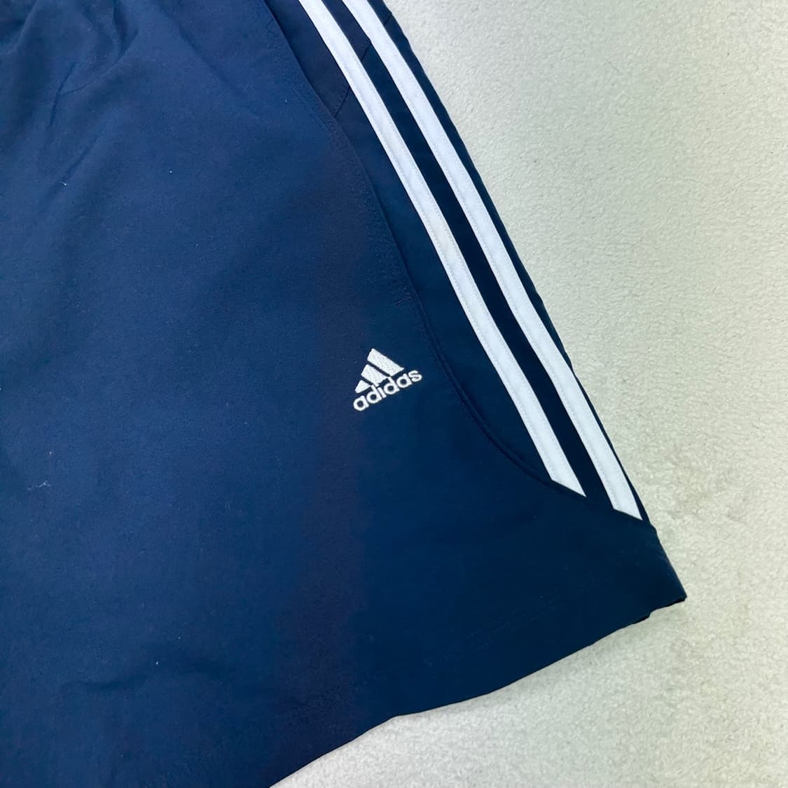 Adidas navy shorts 상품이미지4
