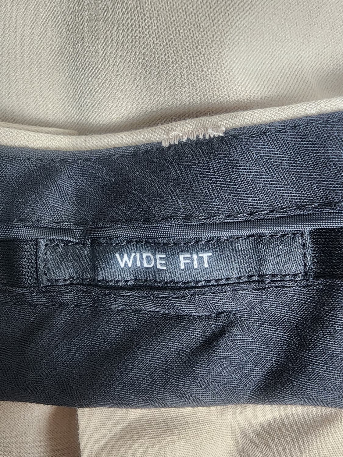 무신사 스탠다드 와이드 핀턱 슬랙스 베이지 (새상품급 / 31) 상품이미지8