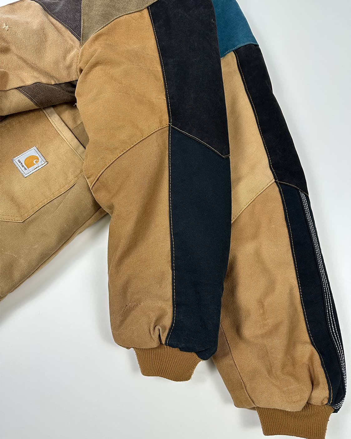 칼하트 C03 커스텀 자켓 상품이미지3