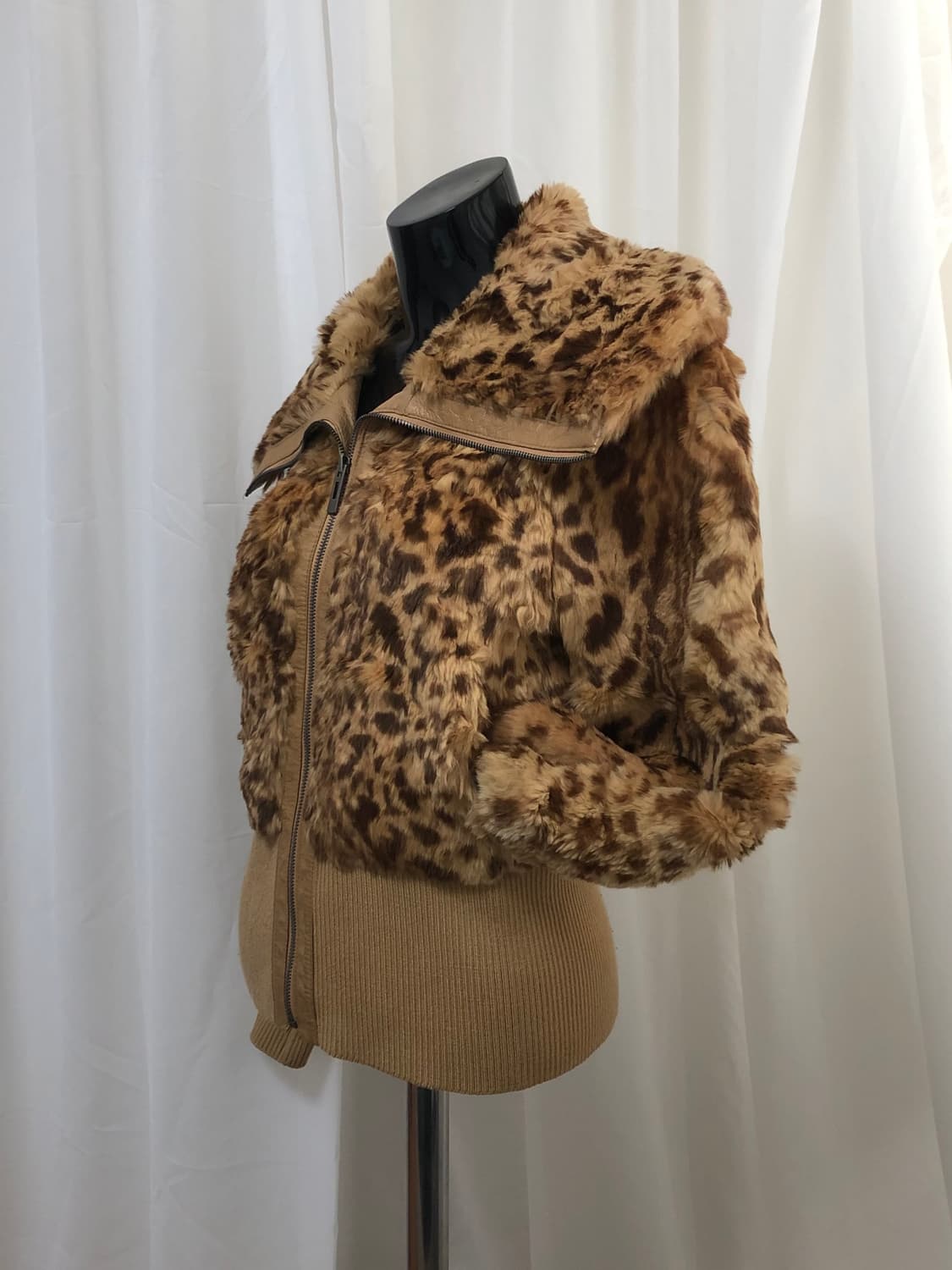 레빗퍼 빅카라 자켓 상품이미지2